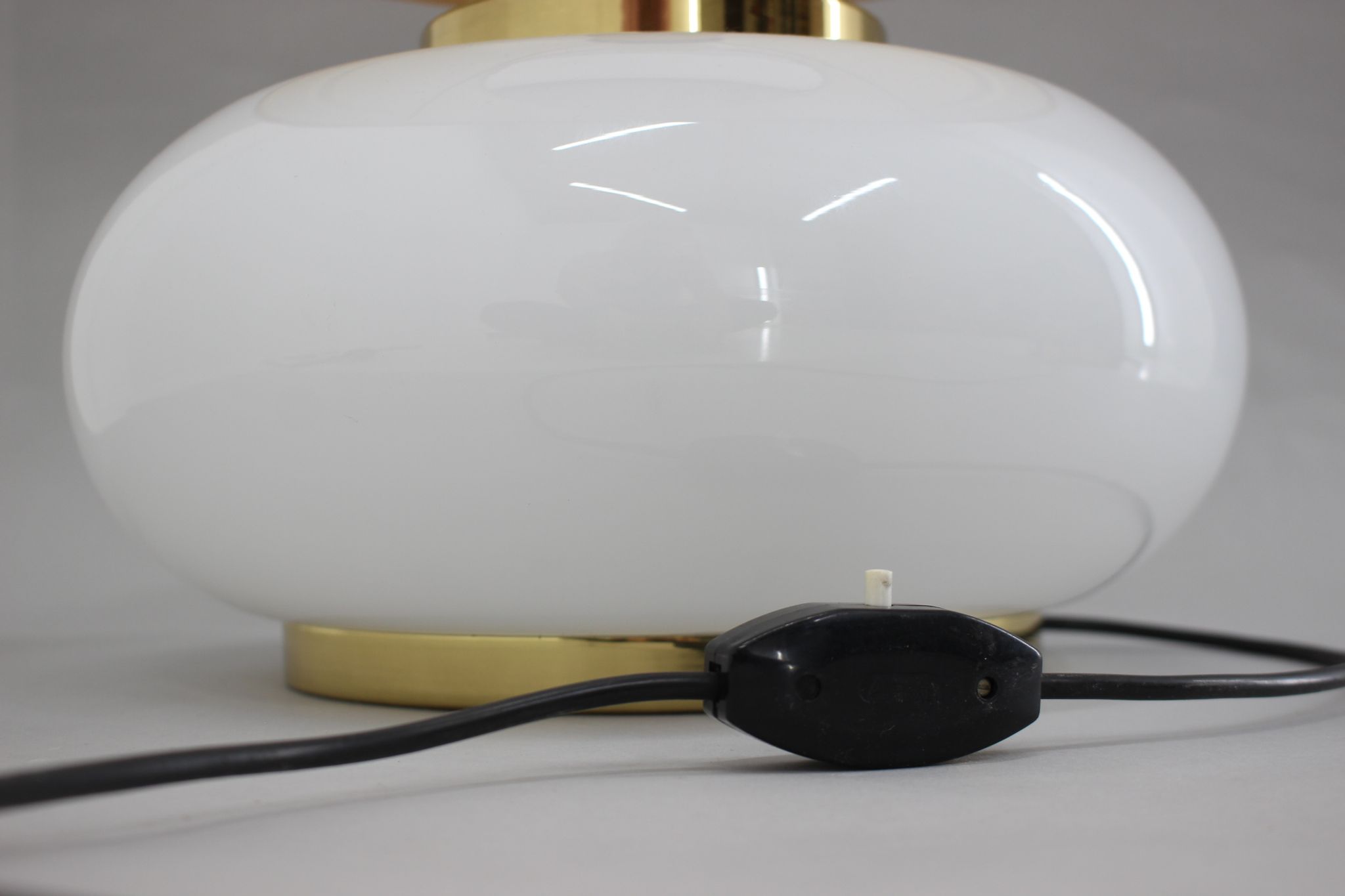 1970s Beautiful Large Glass and Brass Table Lamp ,Italy