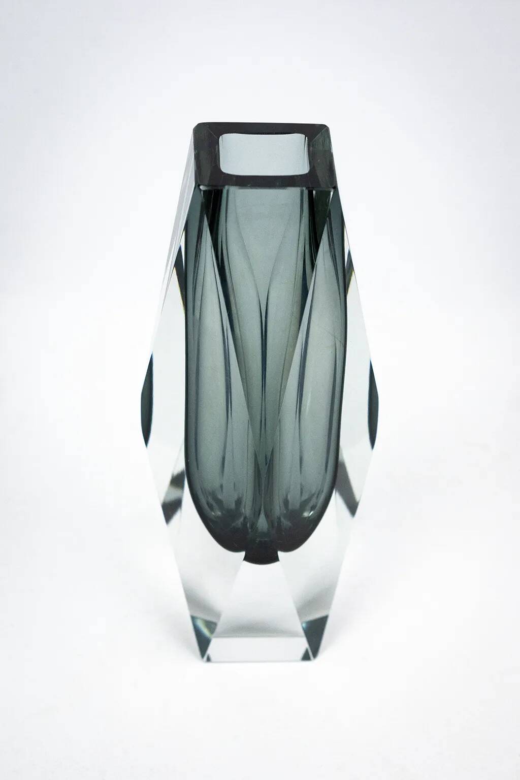 Faceted submerged vase, grey-blue Murano glass – dlg Flavio Poli