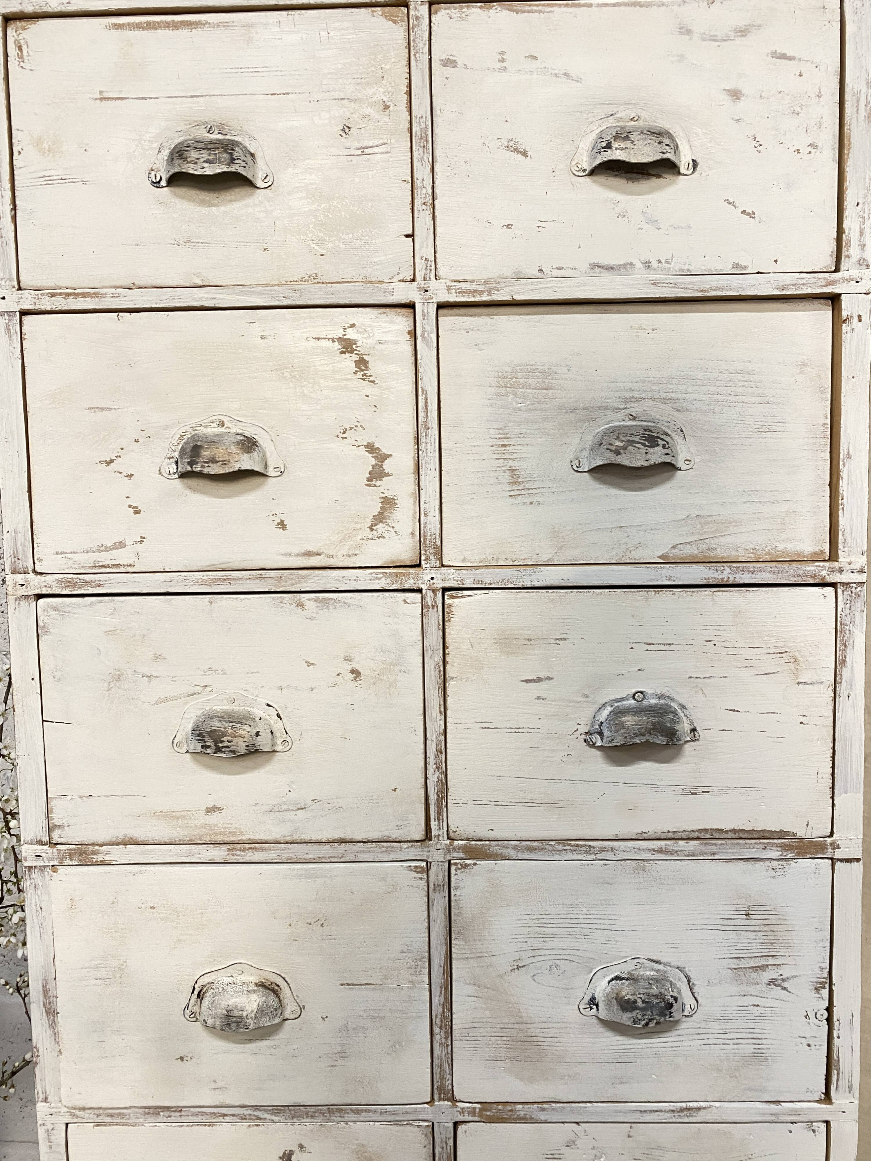 workbench with drawers