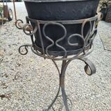 Wrought iron standing planter