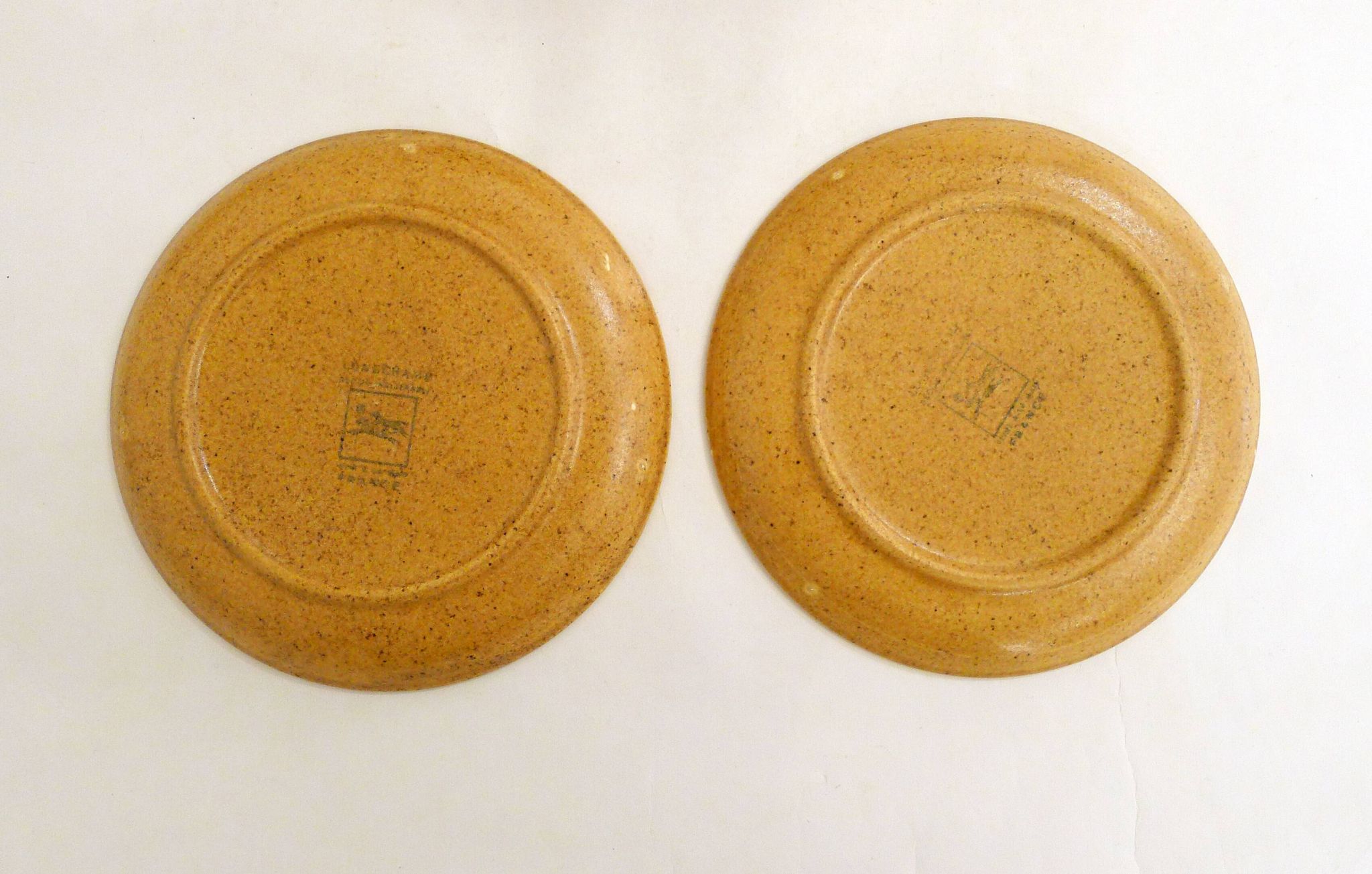 Set de 6 petites assiettes en grès