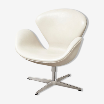Arne Jacobsen Leather Swan Lounge Chair for Fritz Hansen 1958/2007