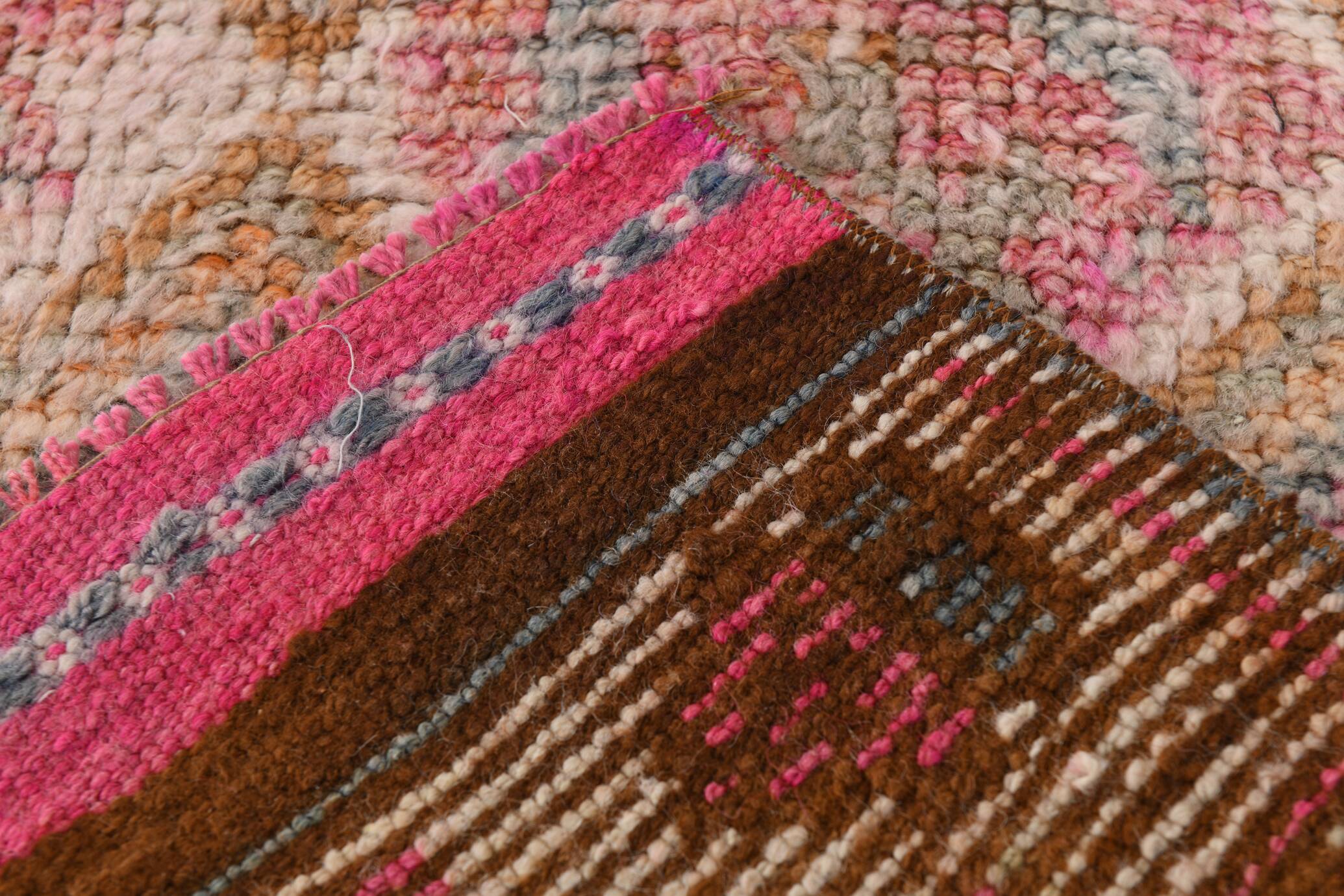 Tapis de couloir 3x11 à nuances roses, style oriental vintage fait main