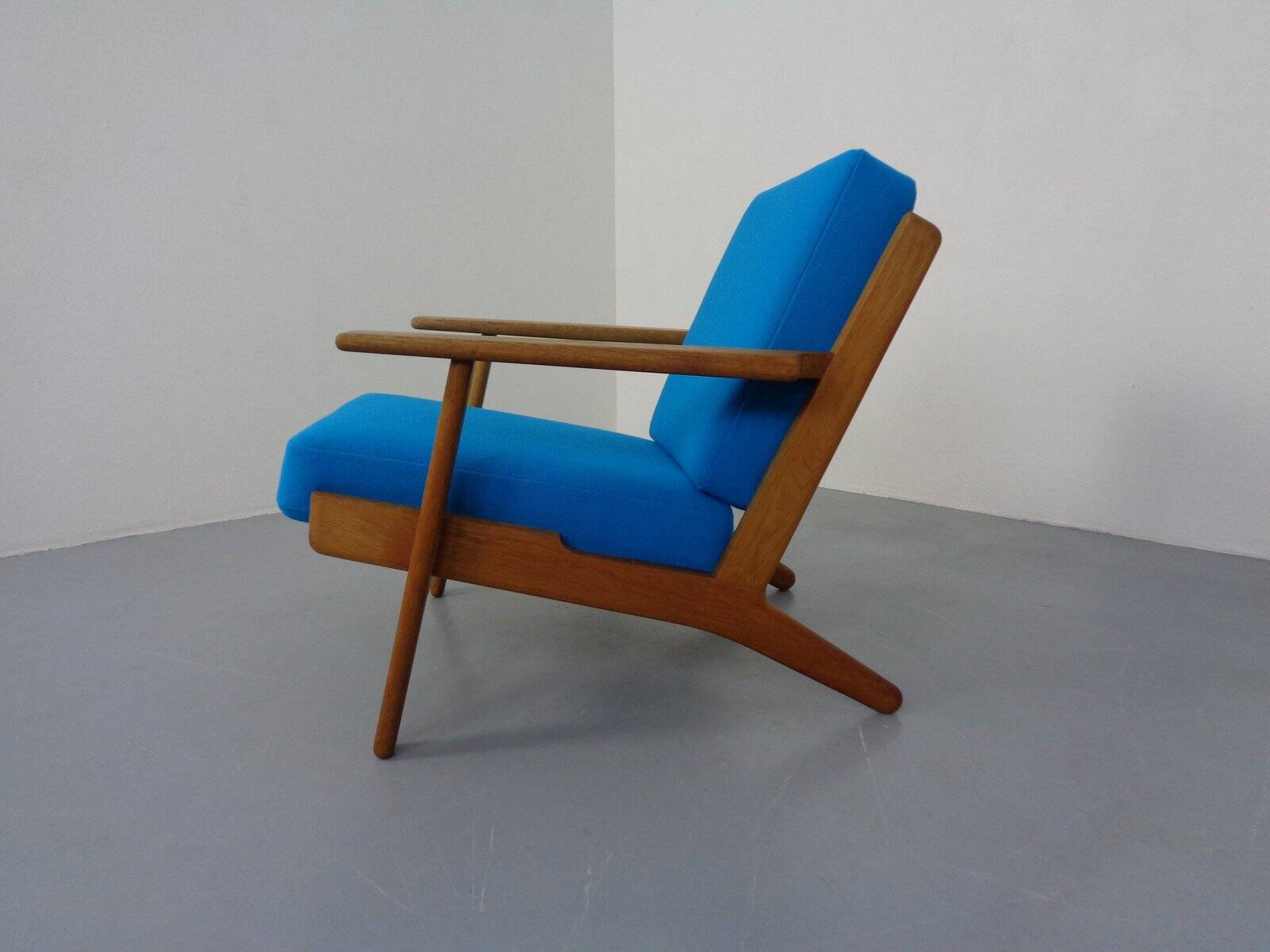 Danish GE290 Chair in Oak and Kvadrat Hallingdal by Hans J. Wegner for Getama, 1960s