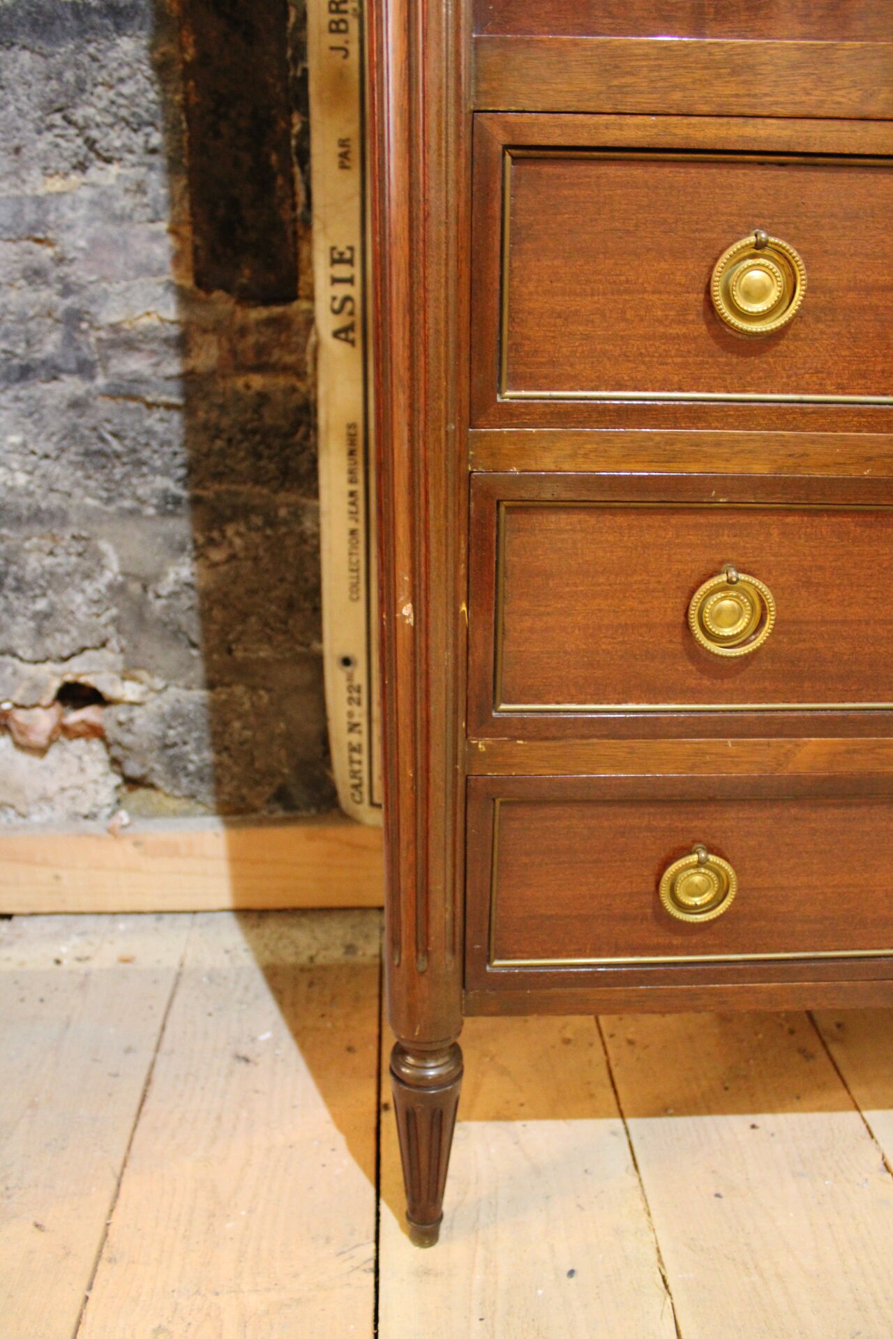 Former secretary on marble