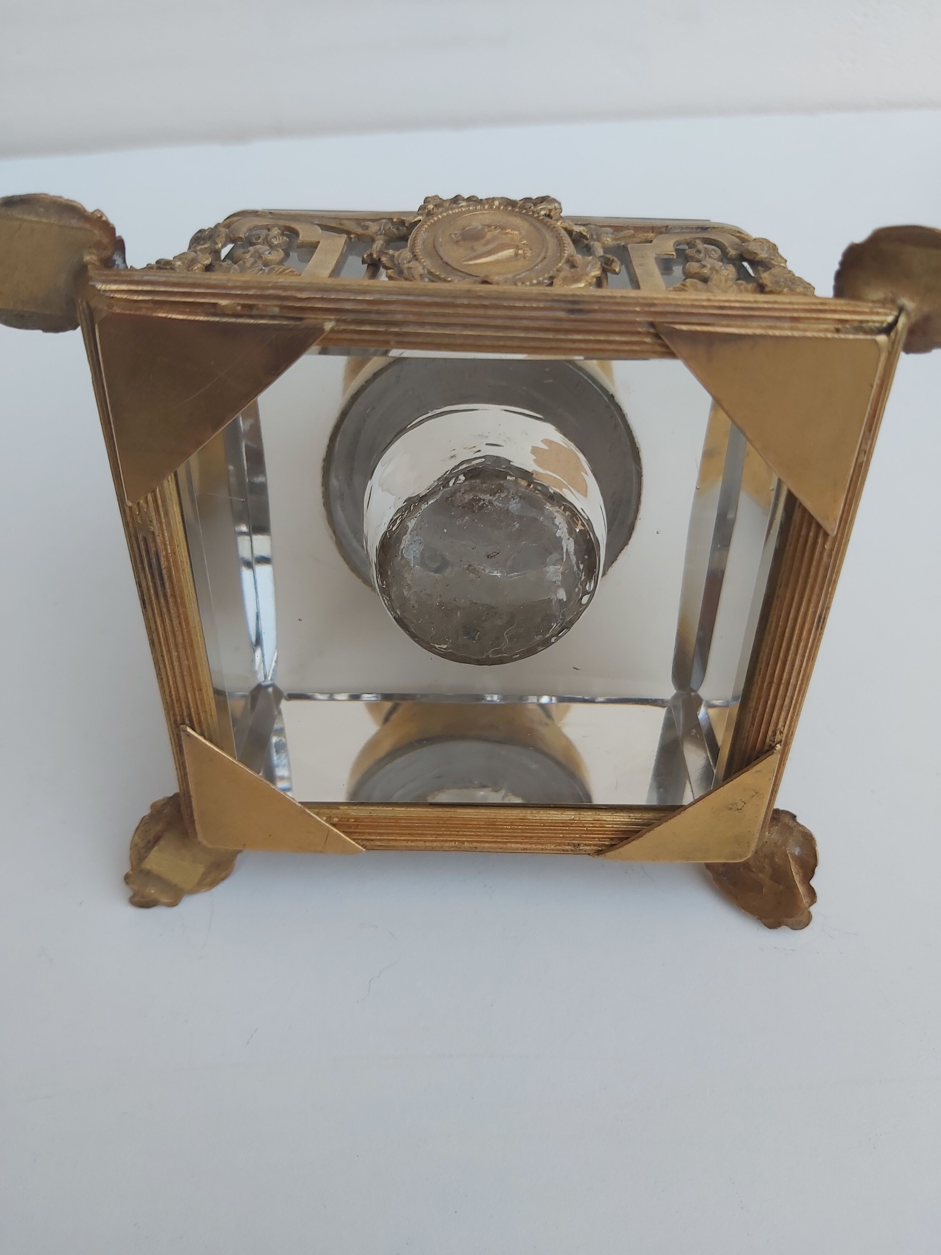 Bronze and crystal inkwell nineteenth Louis XVI and Marie-Antoinette medallion