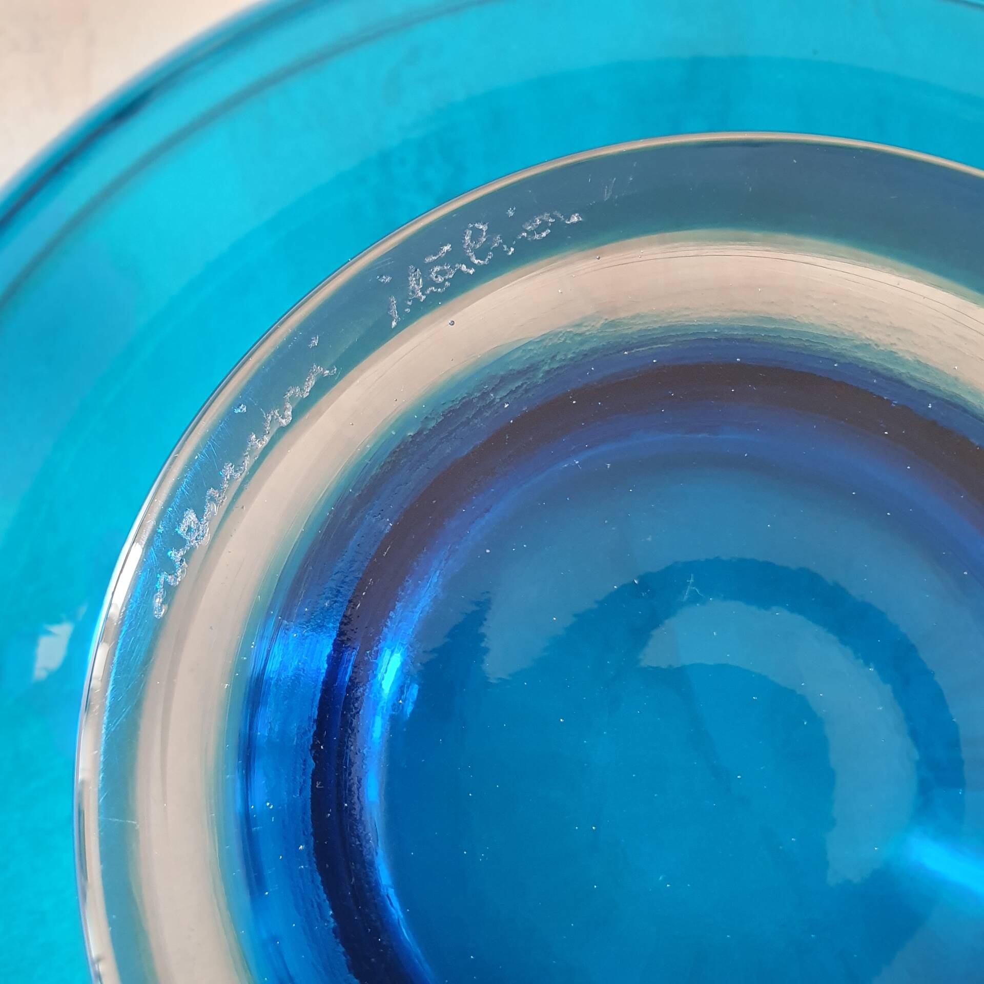 Round blue Murano glass bowl by Venini / signed