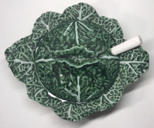 Soup tureen in slip in the shape of cabbage Portugal