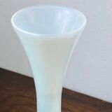 Vase en opaline