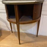 Half moon dresser