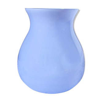 Vase boule en opaline bleu