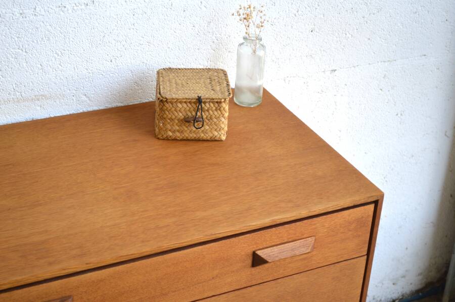 Stag chest of drawers 112cm