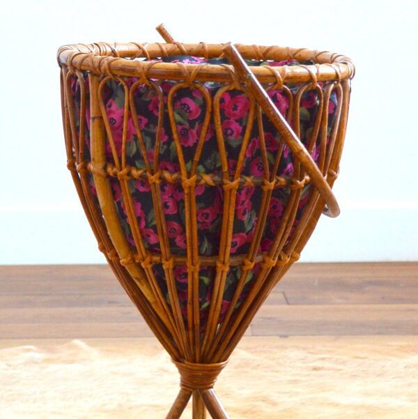 Panier / Porte plante / Travailleuse en rotin vintage