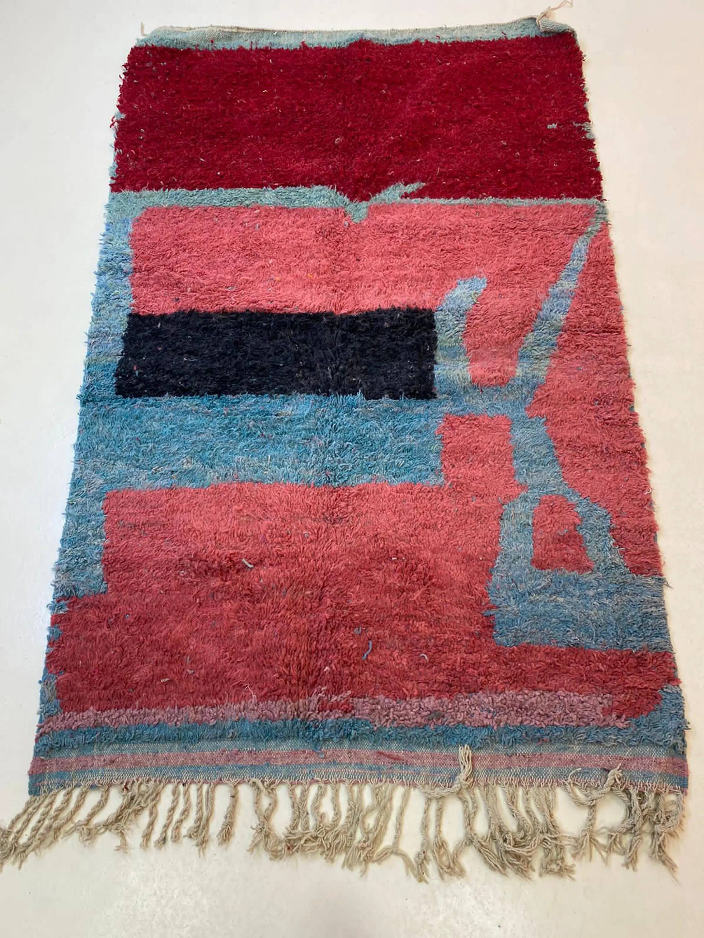 Traditional handmade carpet 250cm x 150cm Moroccan