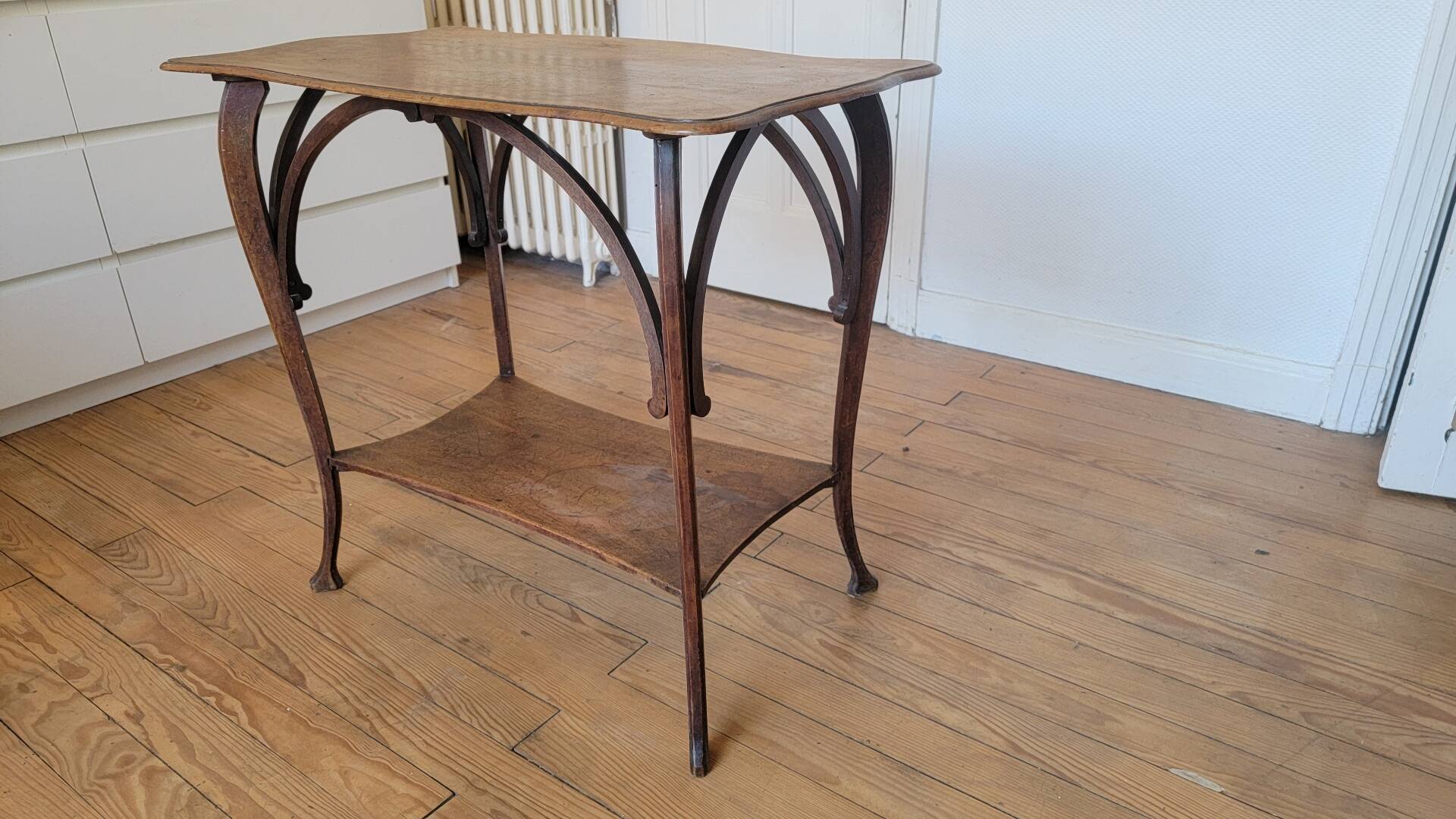 Table d'appoint art nouveau