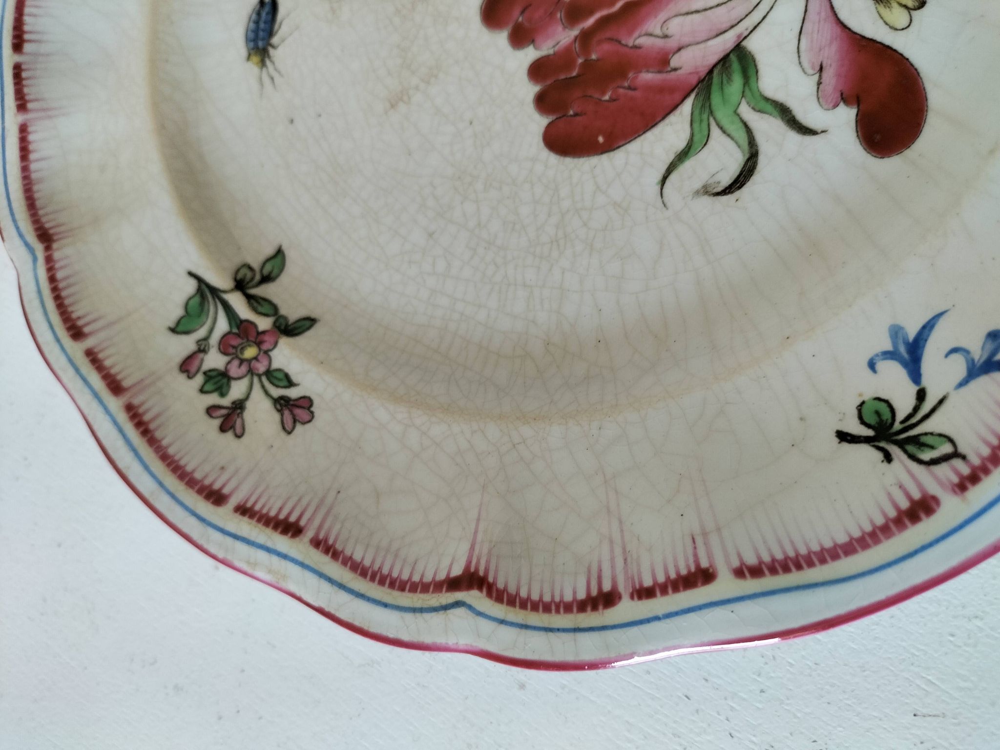 Antique Lunéville plate – floral and insect decoration – circa 1840–1860
