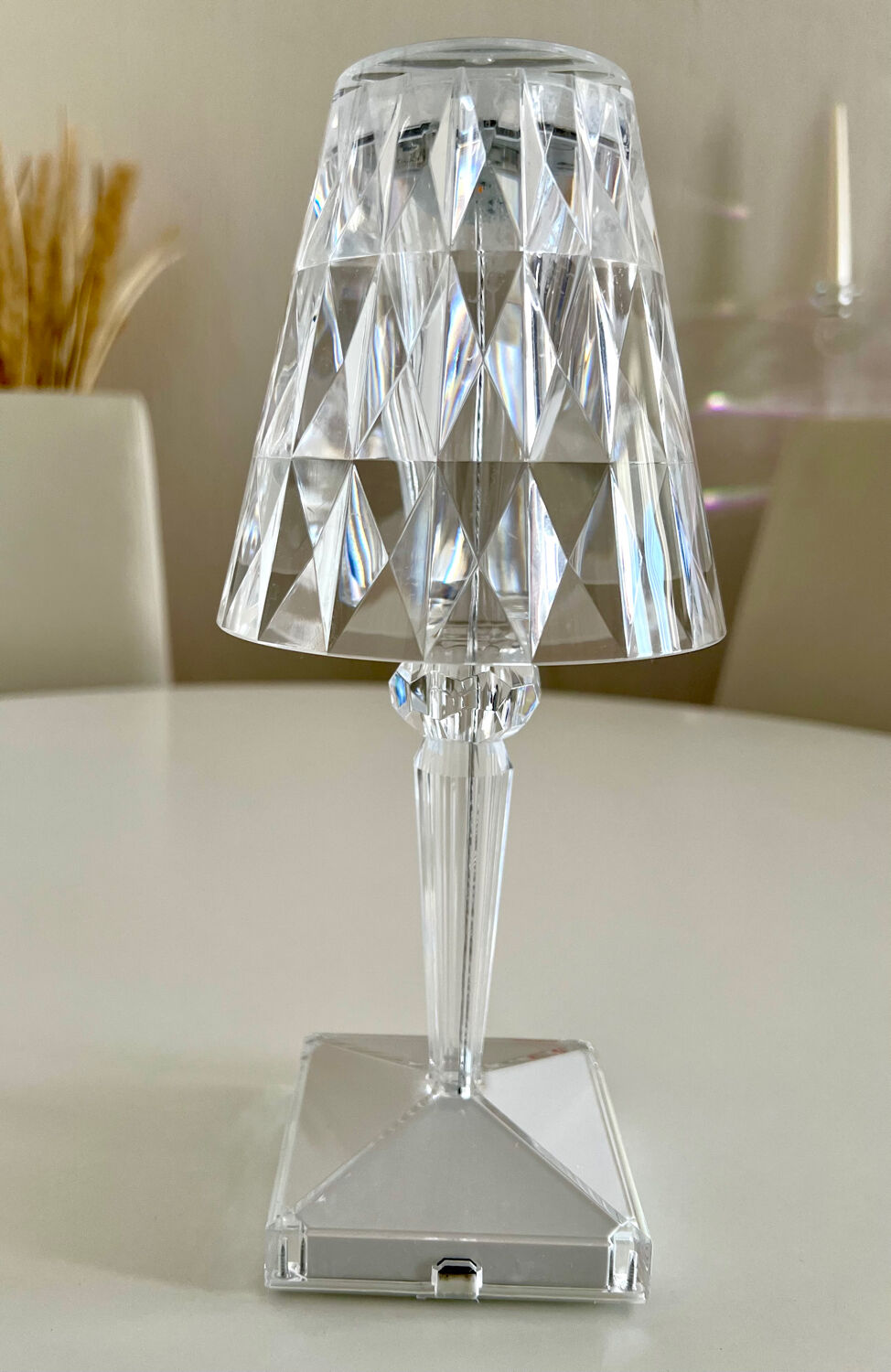 Kartell Original Transparent Battery Lamp – design by Ferruccio Laviani