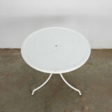 Brocante round garden table made of steel