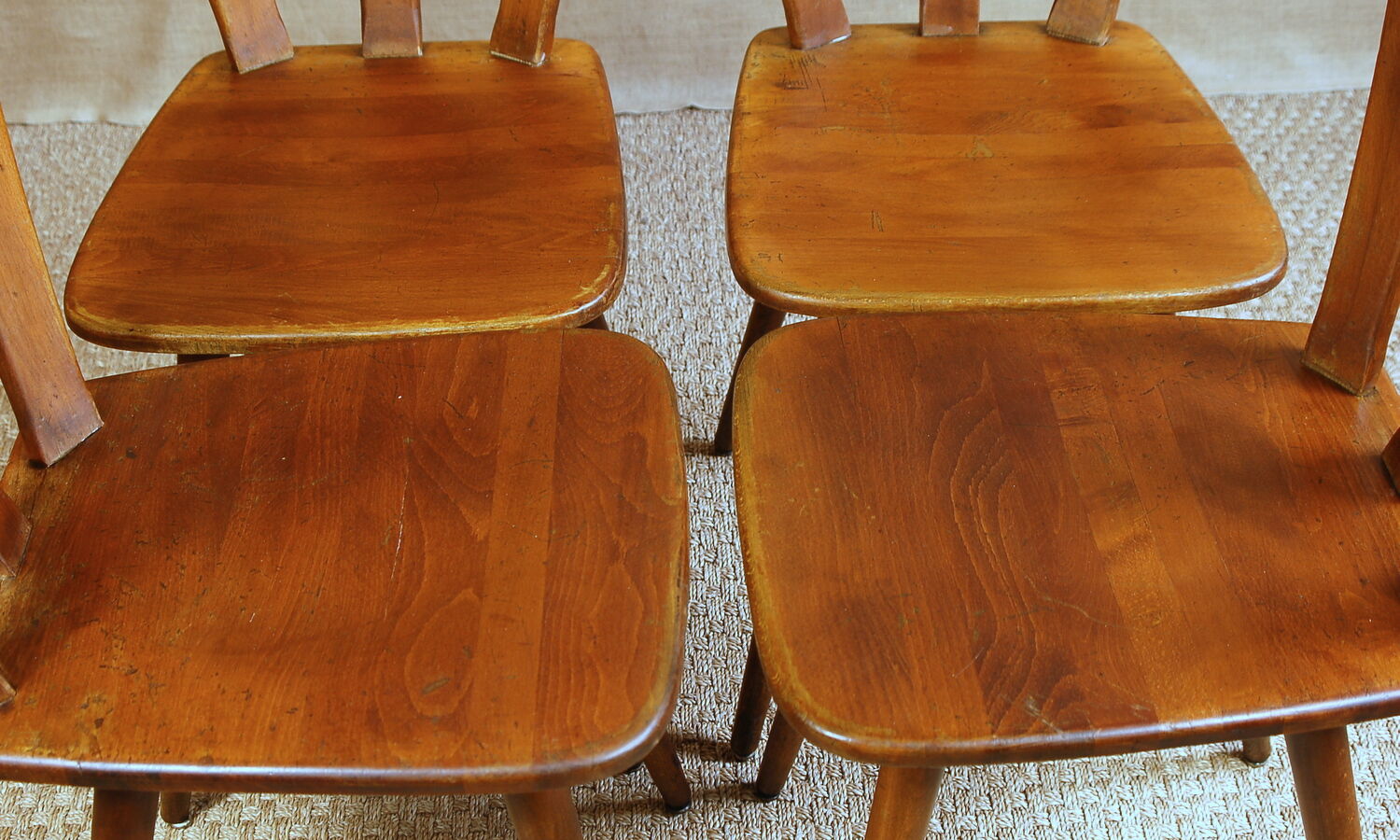 4 chairs winstub Bombenstabil 50