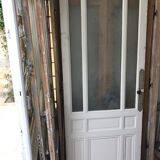 Porte ancienne avec verres d’origine
