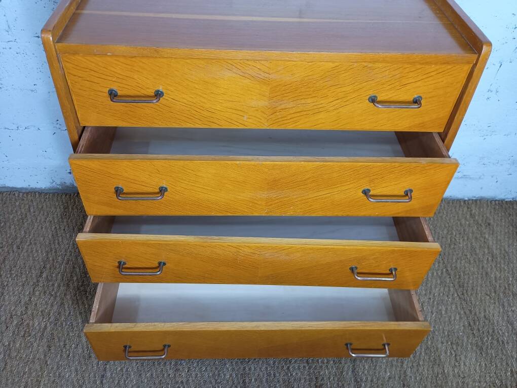 Commode quatre tiroirs année 1960