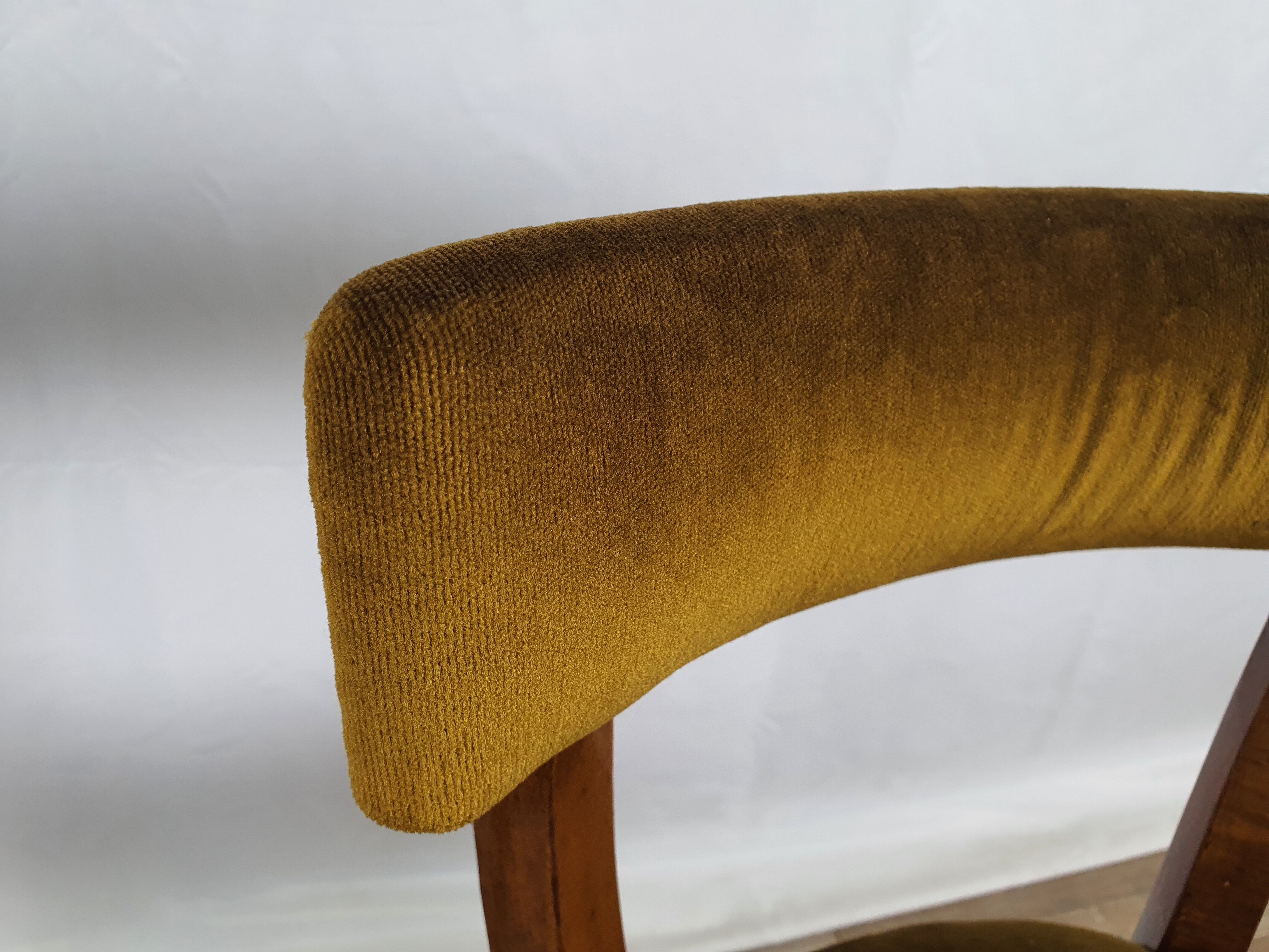 Set of two padded chamber armchairs