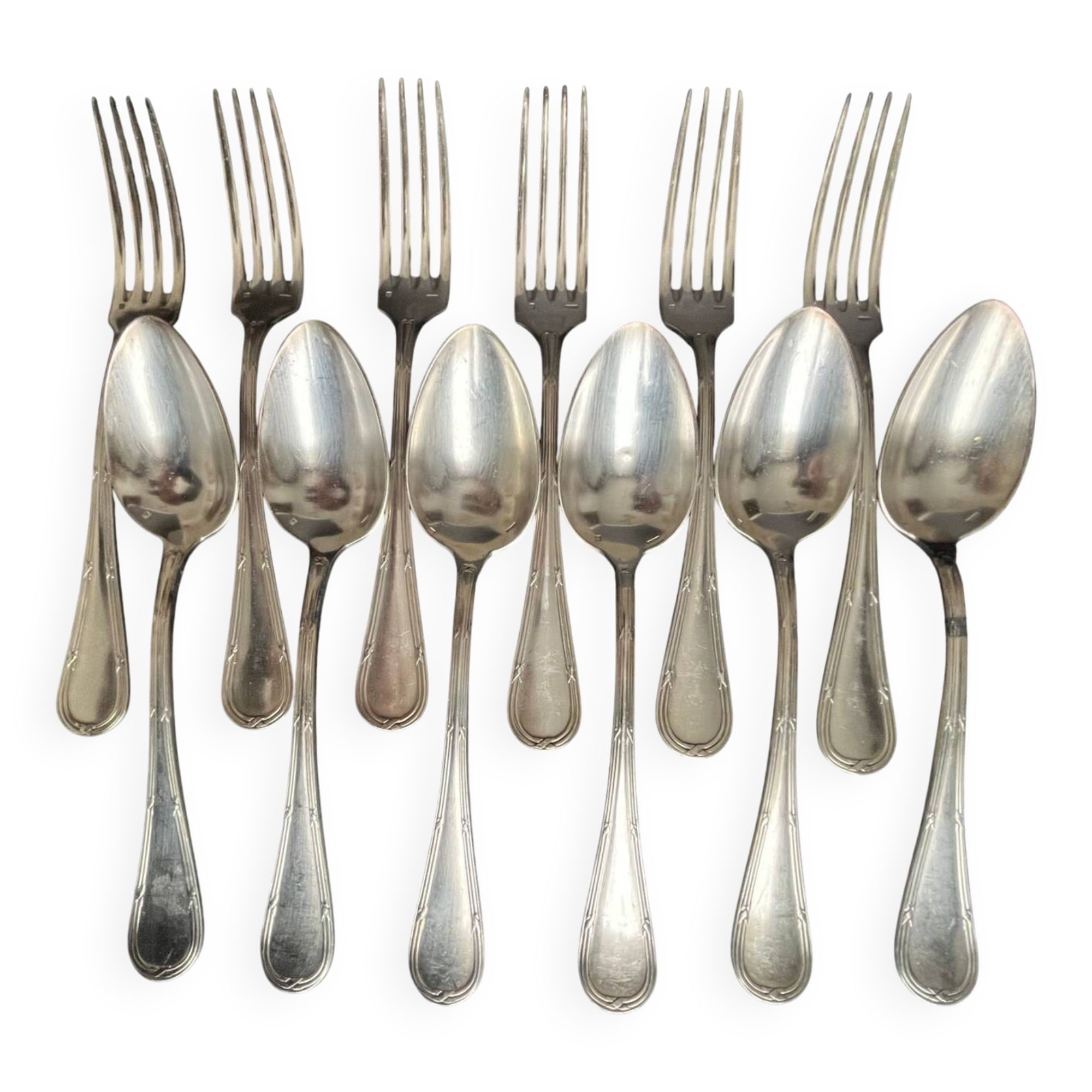 12 Apollo silver-plated cutlery pieces