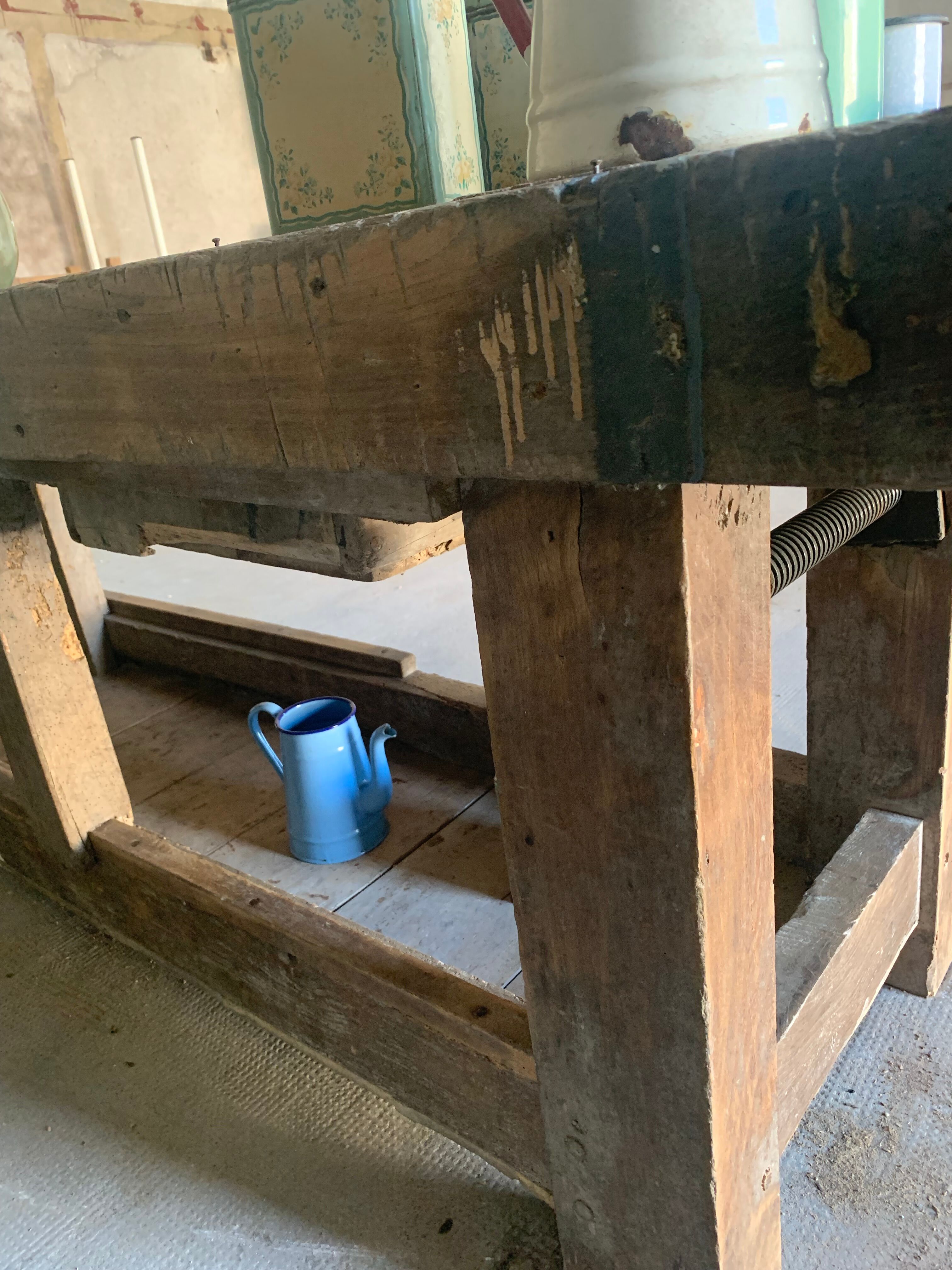 Carpenter's establishment