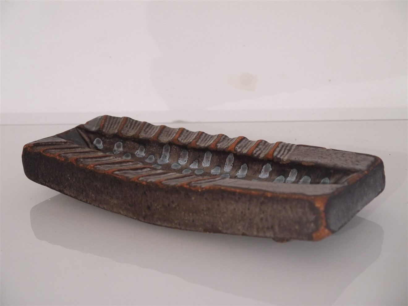 Empty ceramic pocket by Thomas Hellstrom for Nittsjo 1960