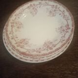 Vintage iron earthenware soup plate set