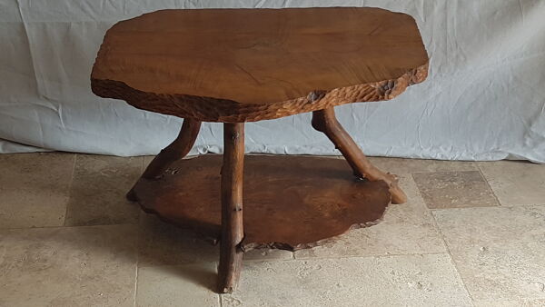 Table basse en bois massif d’orme double plateaux