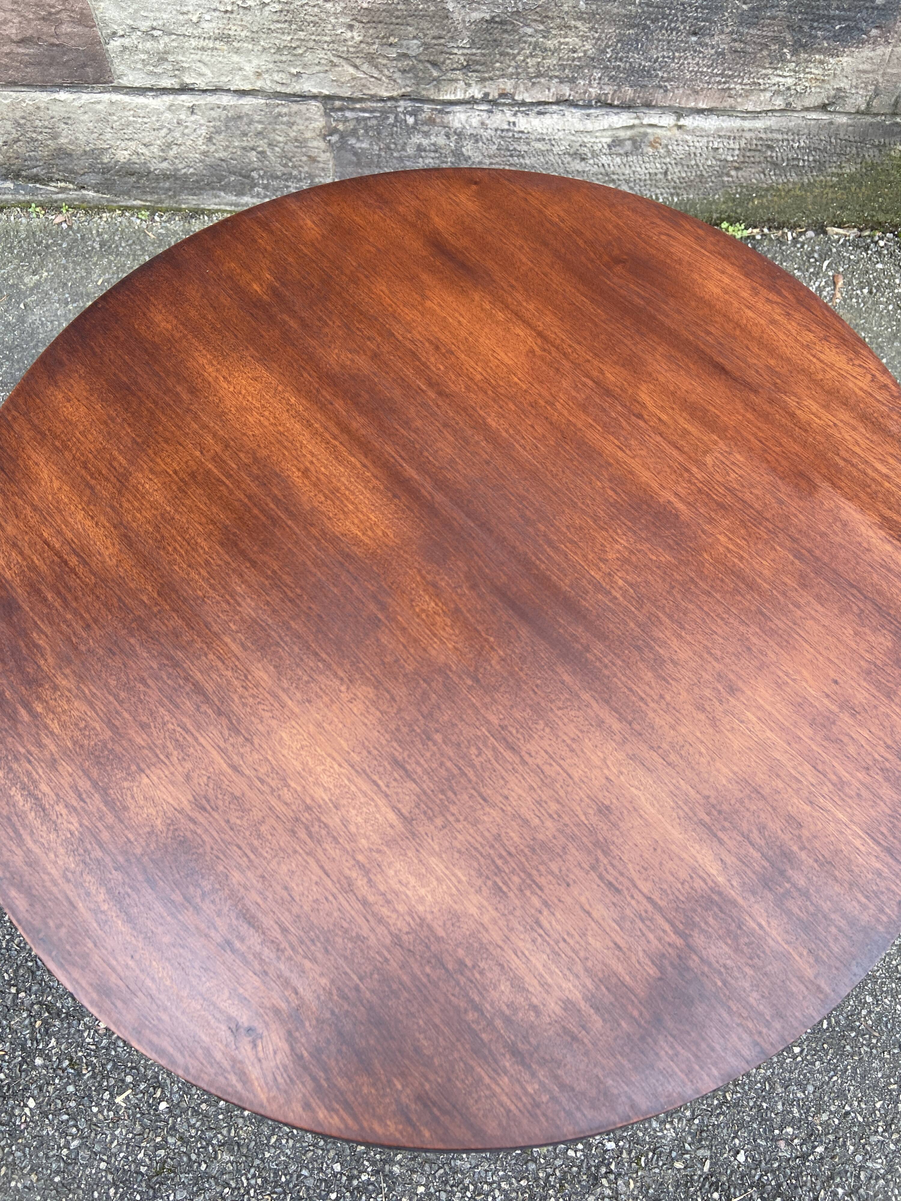 Tea table pedestal table Bent wood fischel in aajou 1920