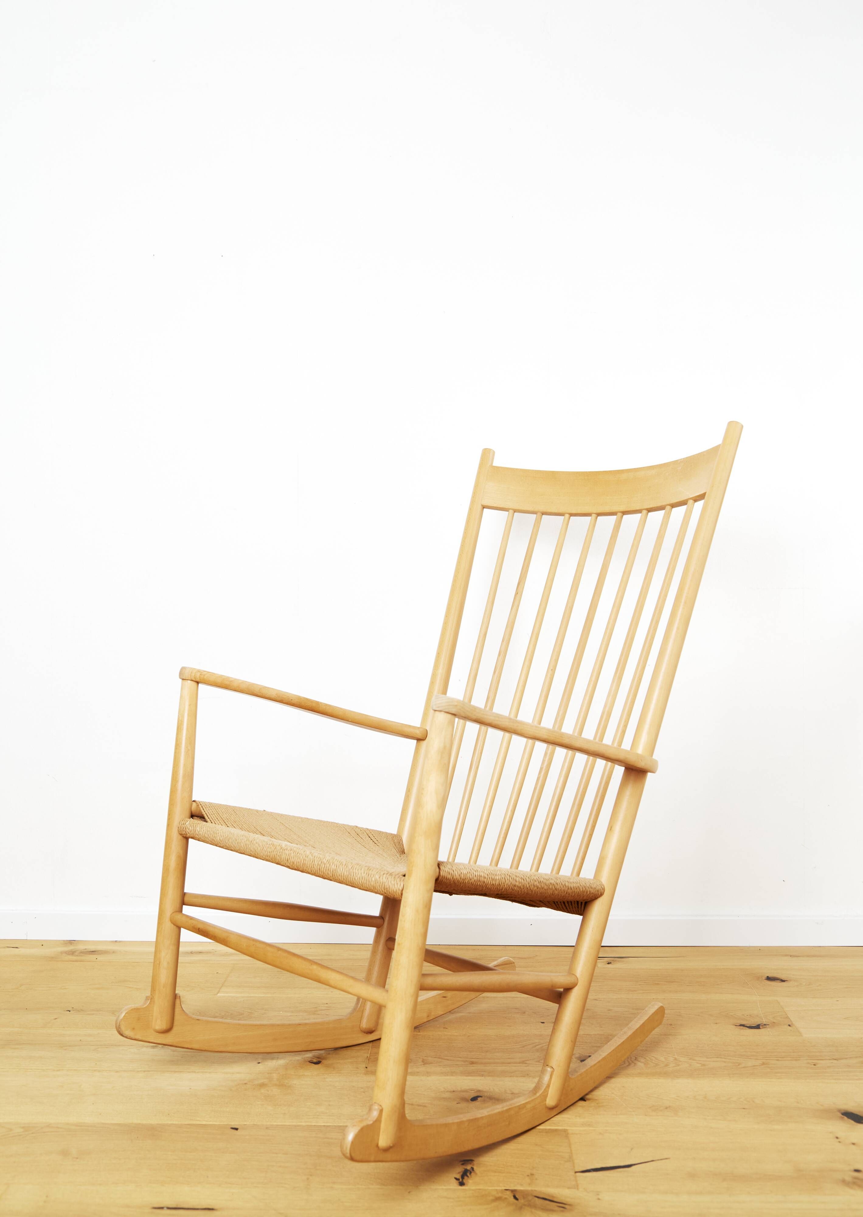J16 Rocking Chair Vintage by Hans J. Wegner for FDB Møbler