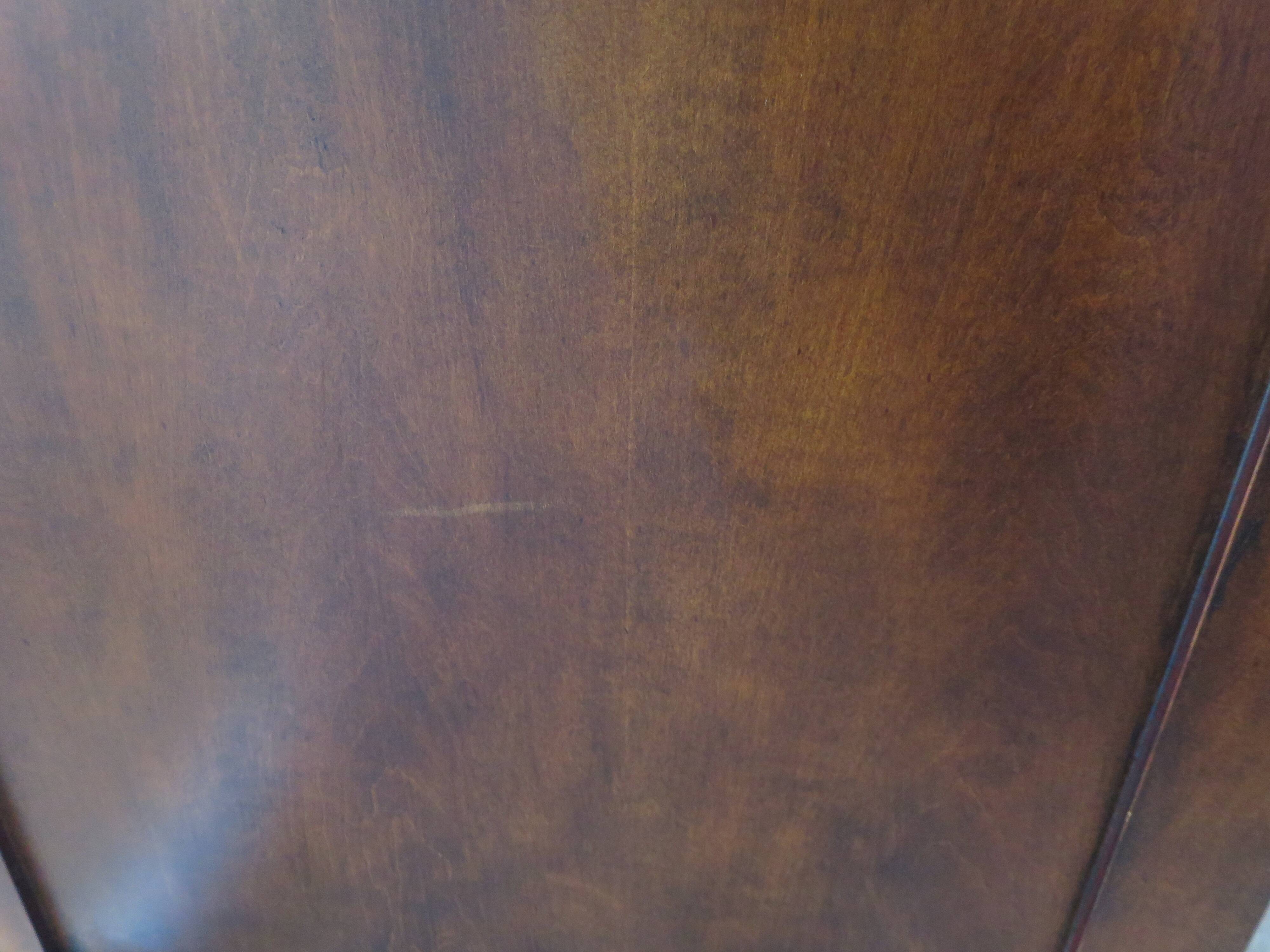 Commode longue–3 tiroirs -style colonial–Teinte acajou