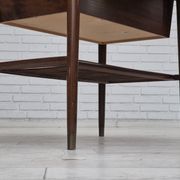 Table basse pliante danoise des années 1950 avec tiroir et étagère, état d'origine.