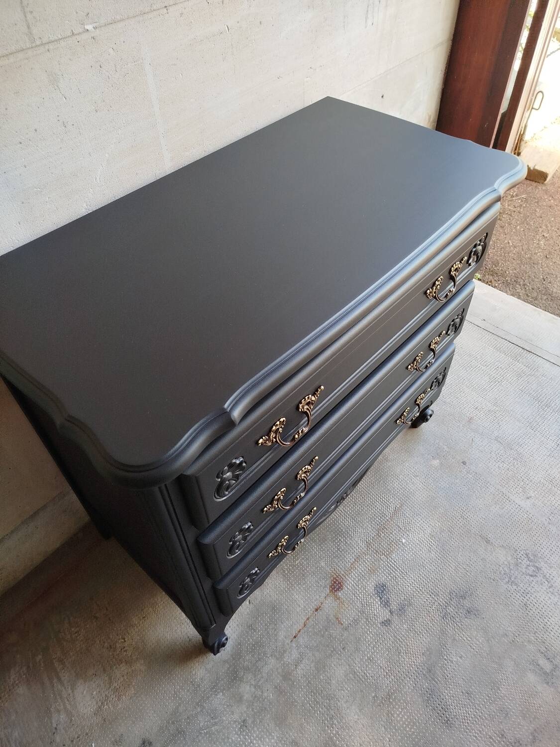 Vintage black chest of drawers