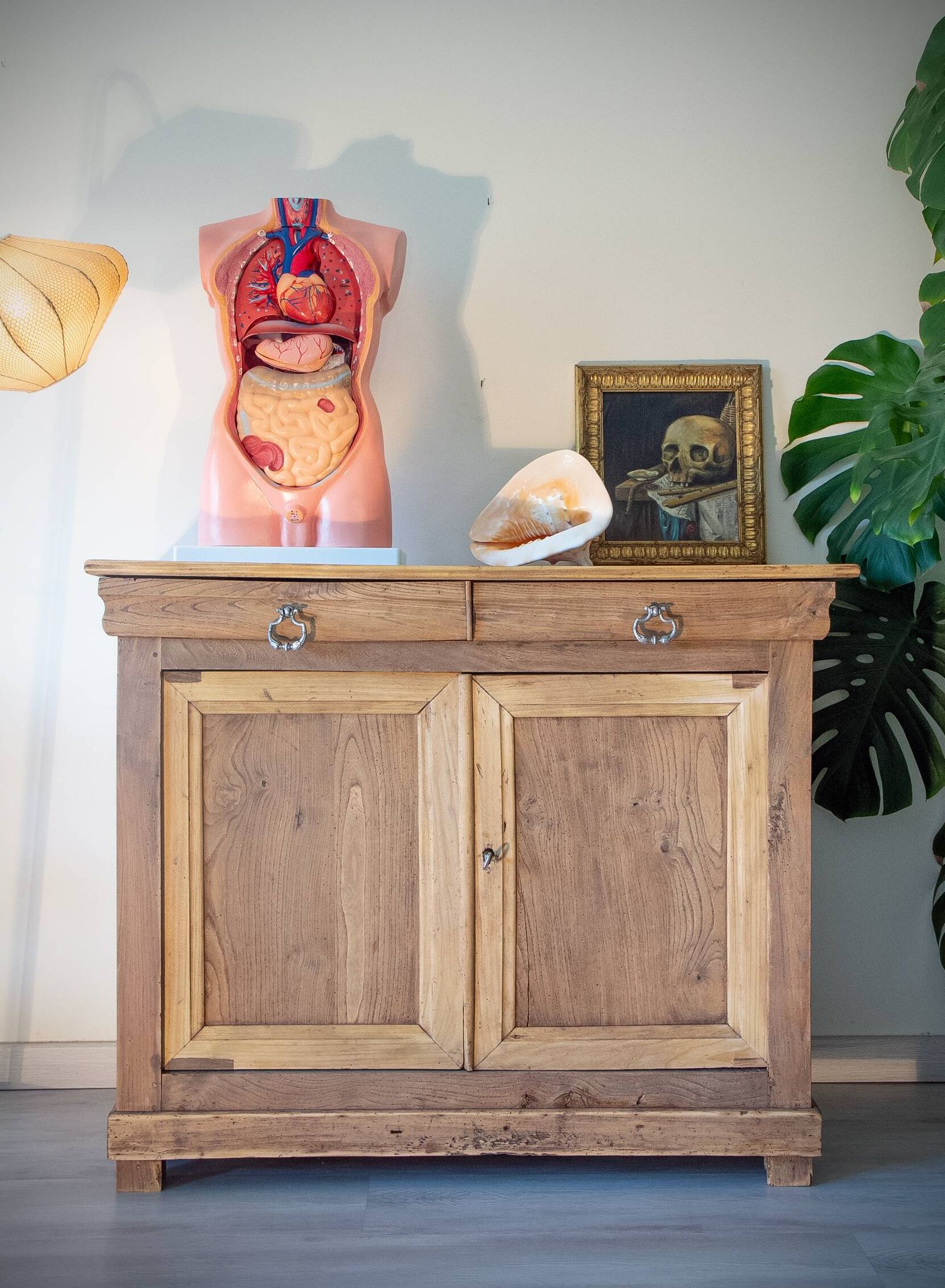 Buffet parisien ancien, Chêne clair brut