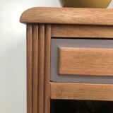 Adorable table de chevet en bois