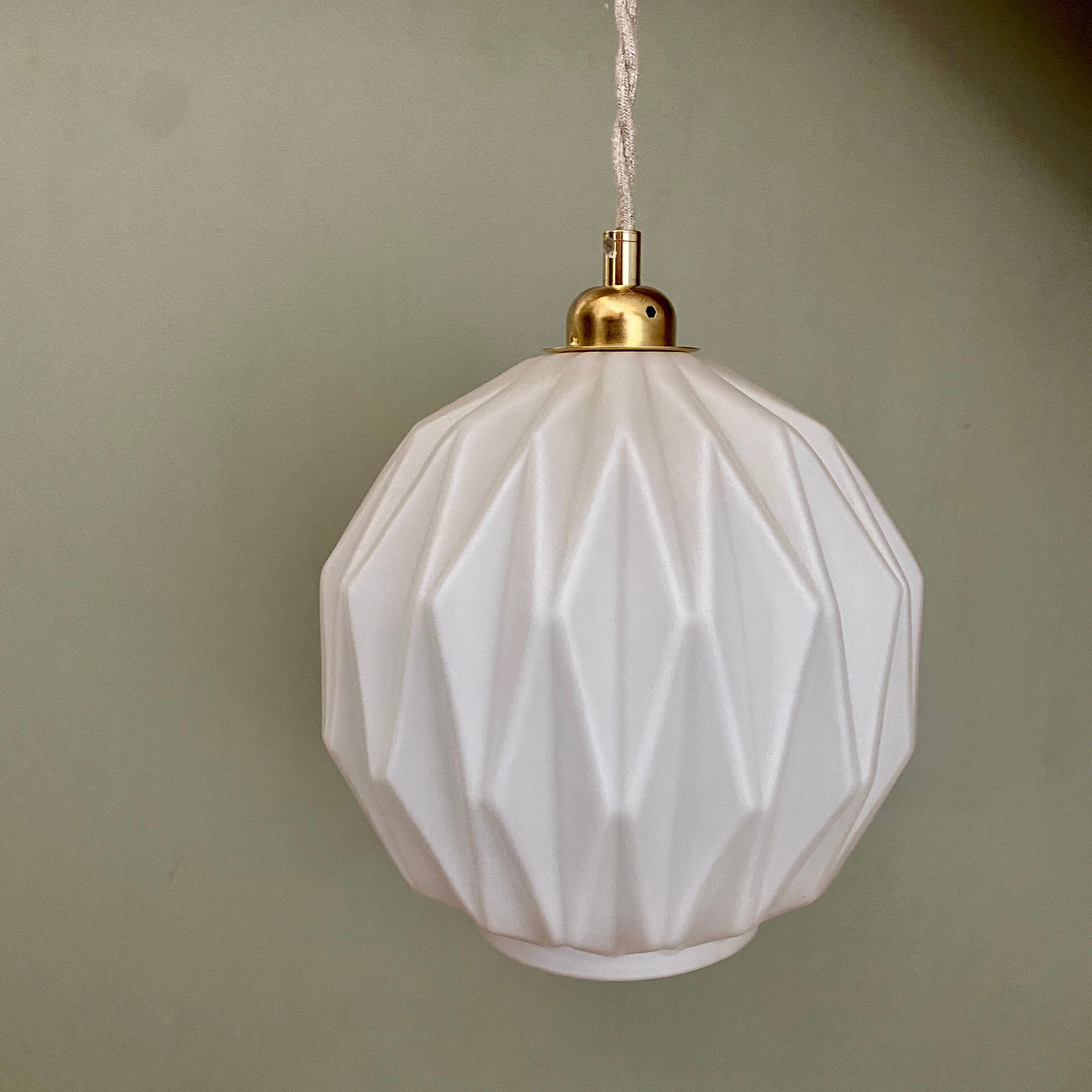 Vintage origami globe pendant lamp in white opaline