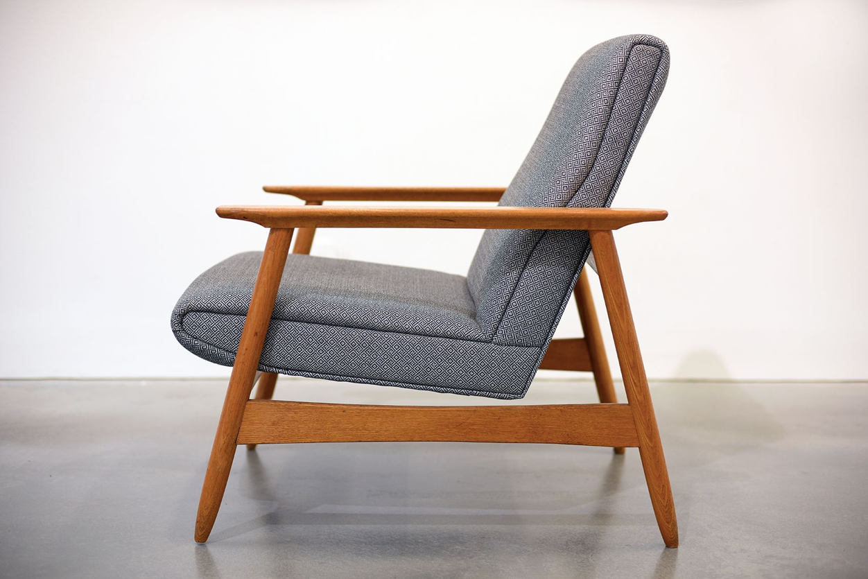 Armchair Ąžuolas by Valerija EMA Cukermanienė for Vilniaus Baldų Kombinatas, 1964