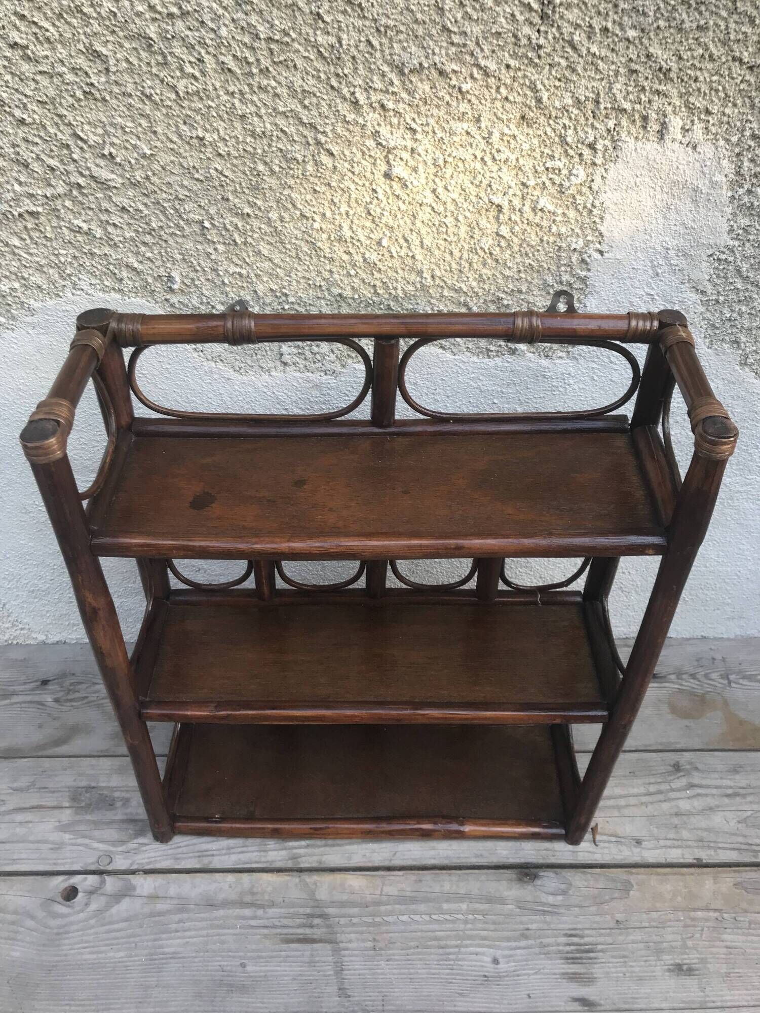 Wall shelf 3 trays in brown rattan from the 60 vintage