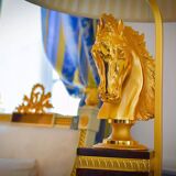 Fauteuil gueridon et lampe de luxe très haut de gamme