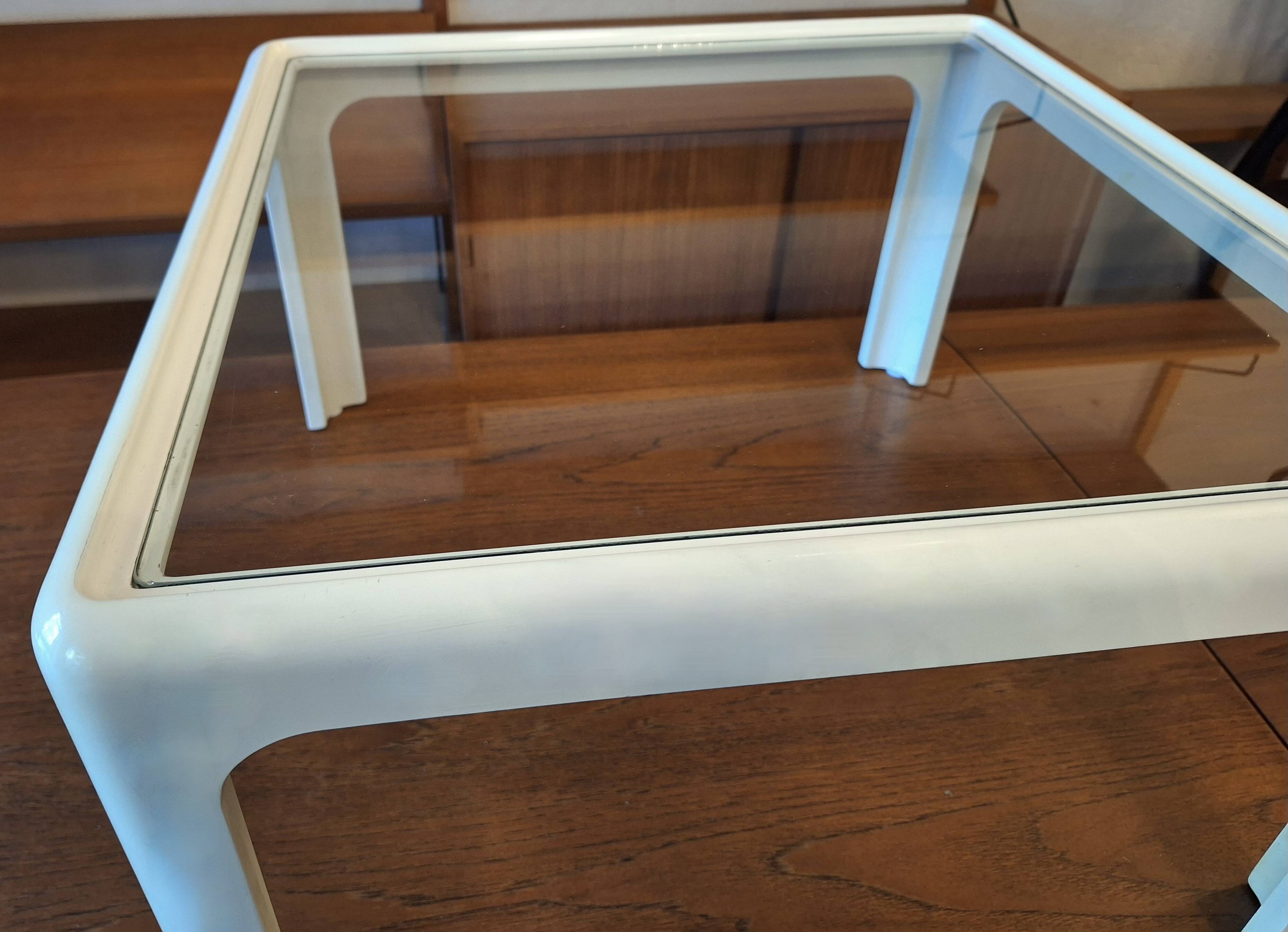 Coffee table in white lacquered wood with glass top, 1960s