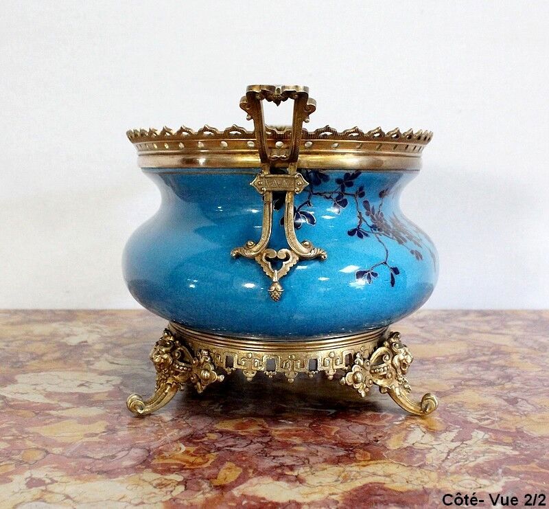 Planter in glazed porcelain and gilded bronze late nineteenth