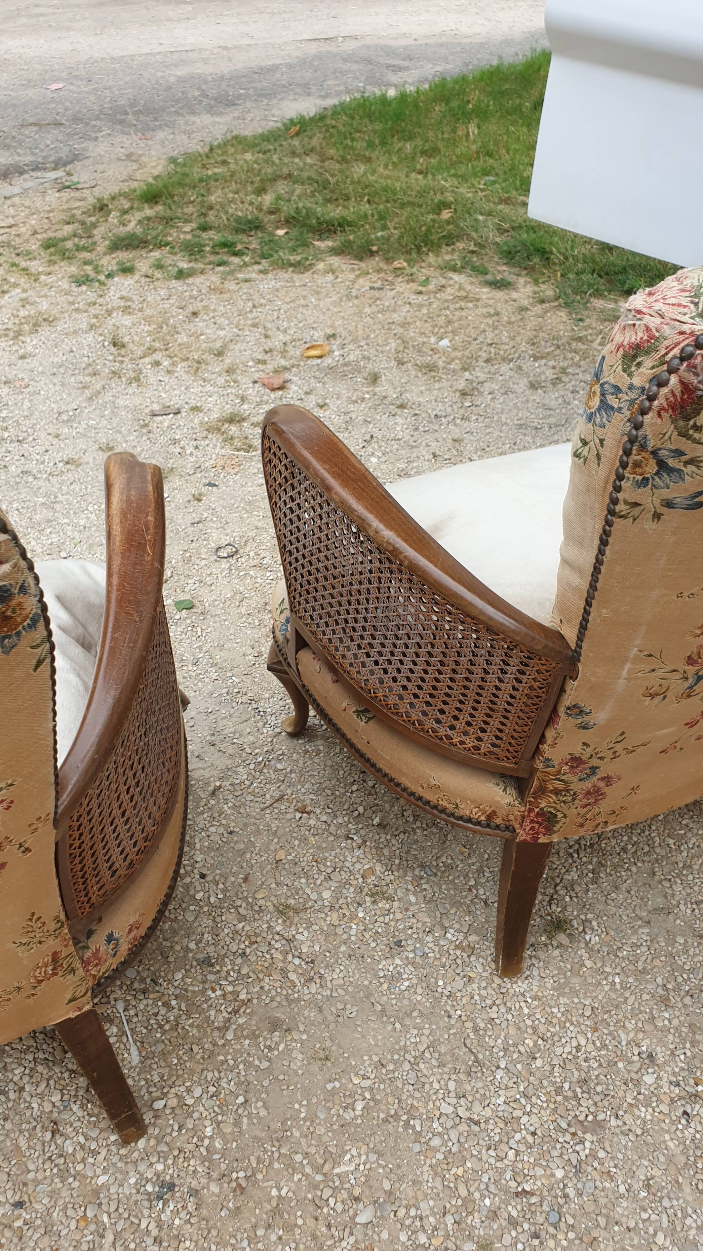 Pair of armchairs in walnut 1930