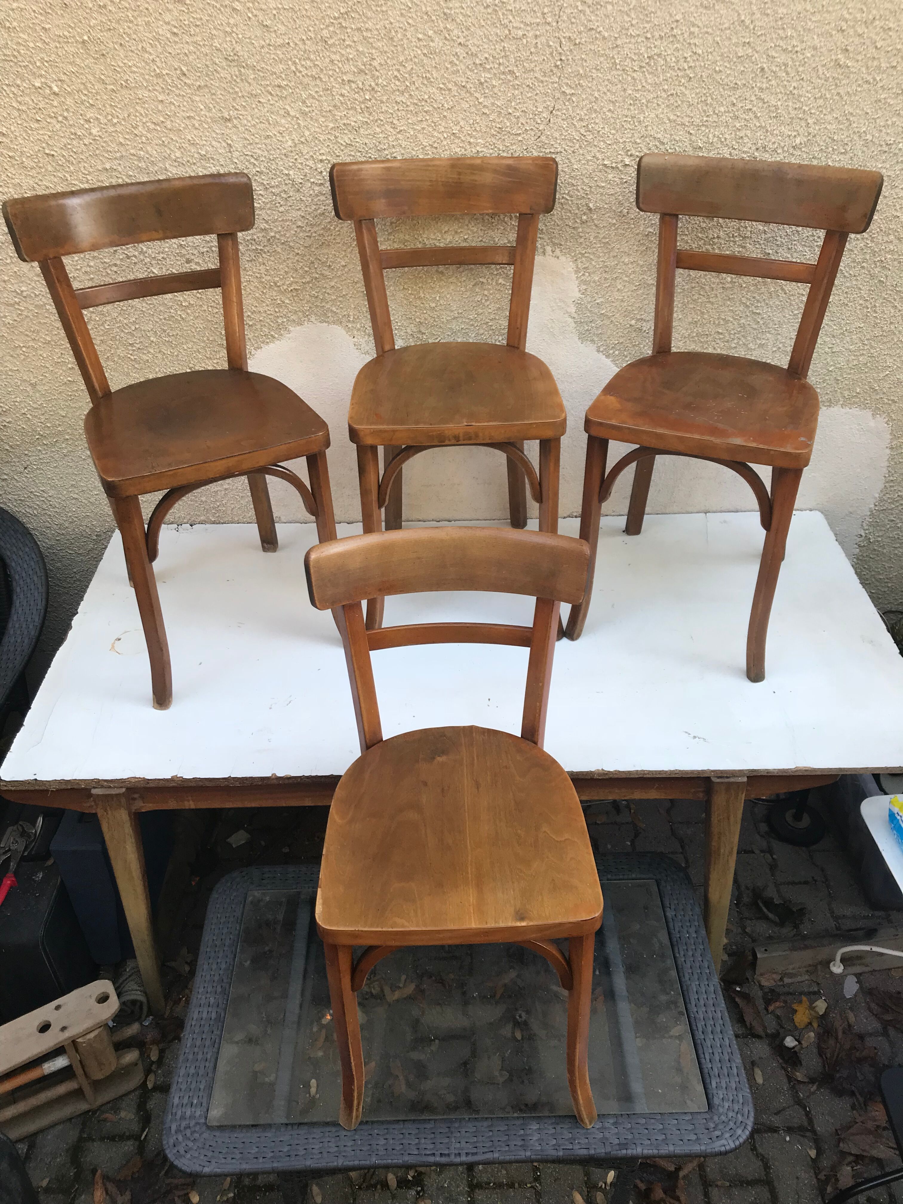 Serie de 4 chaises anciennes bistrot Baumann années 60