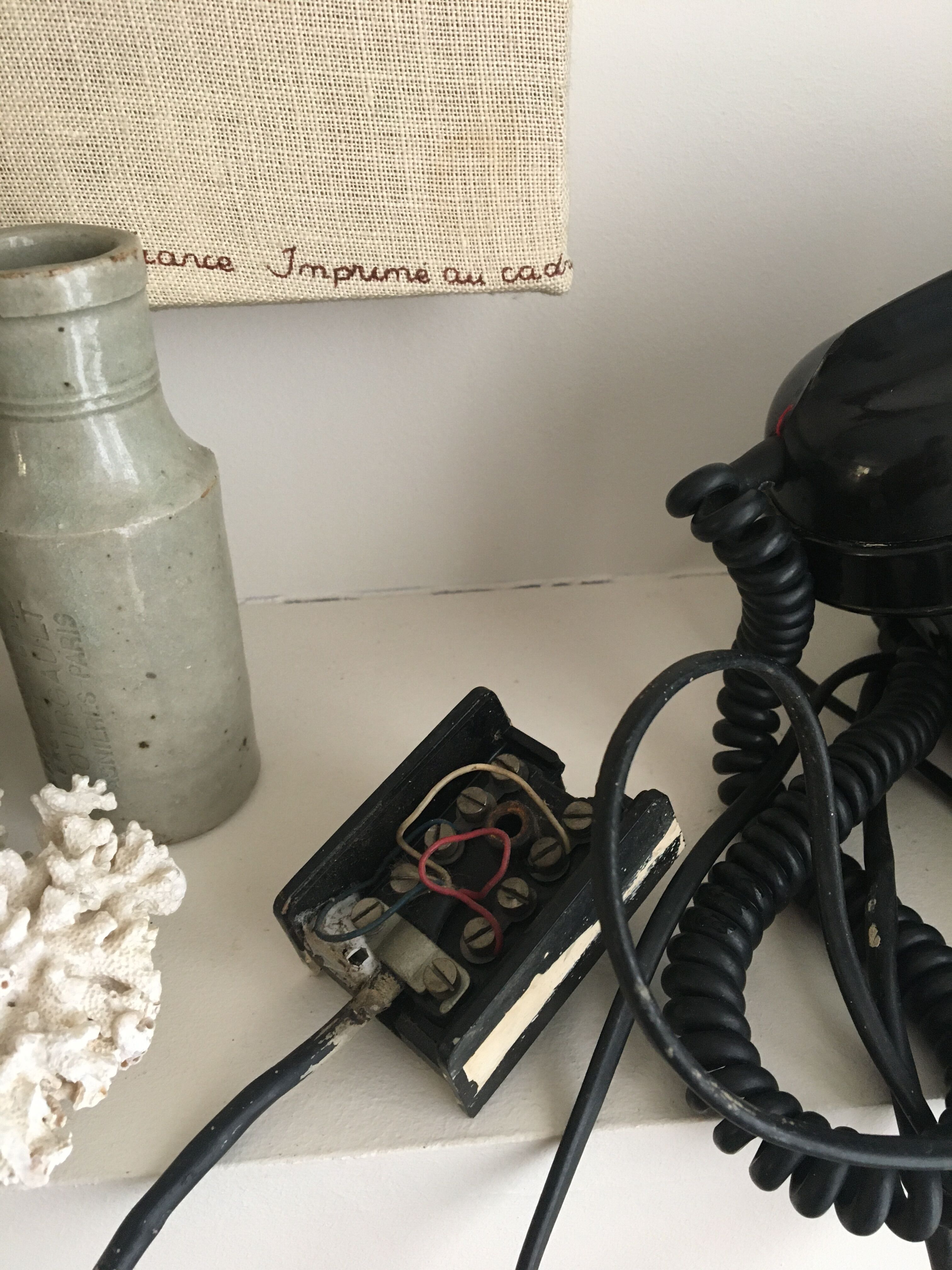 Phone in bakelite