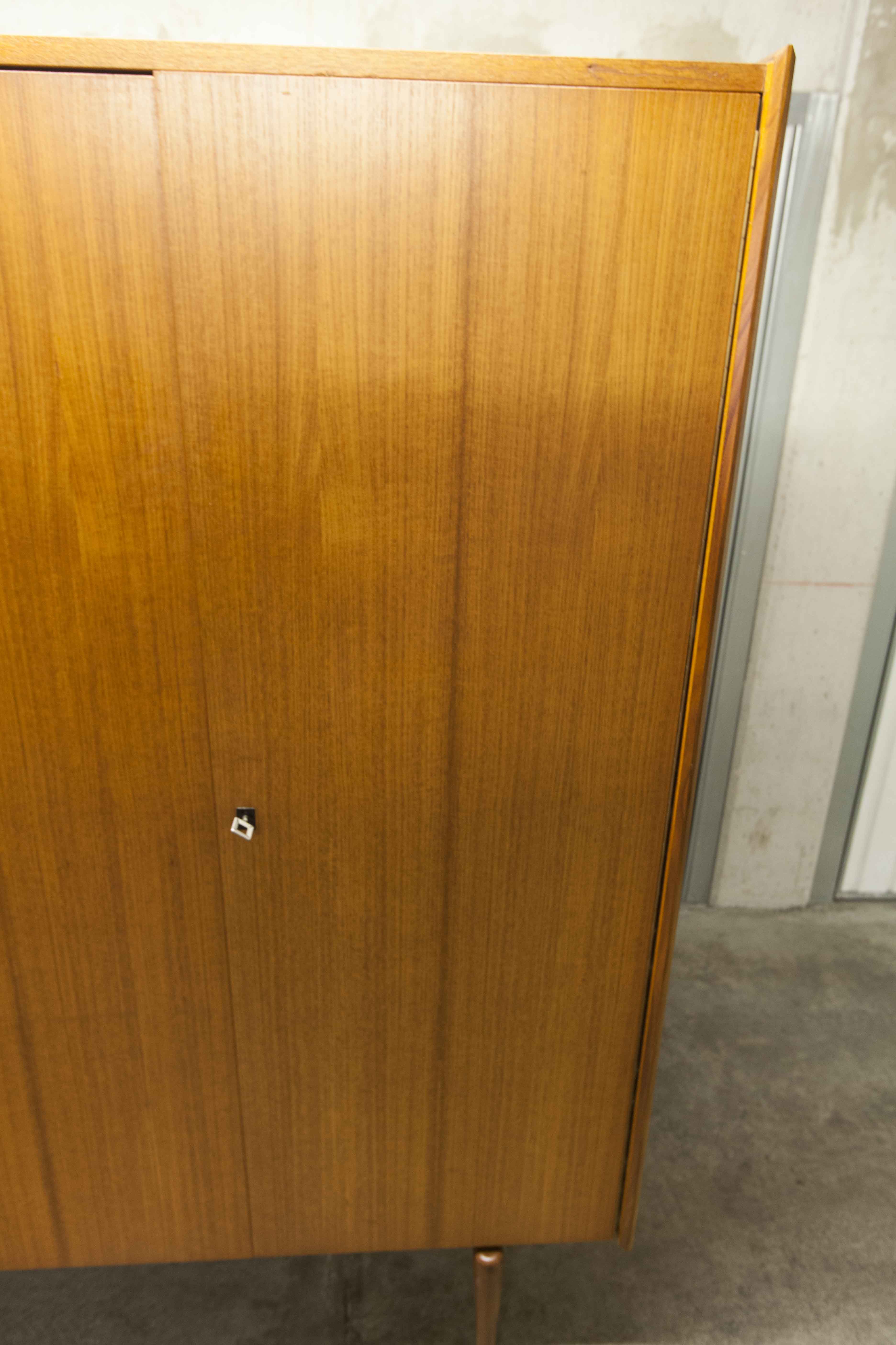 Armoire teck des années 60 Simat Meubles