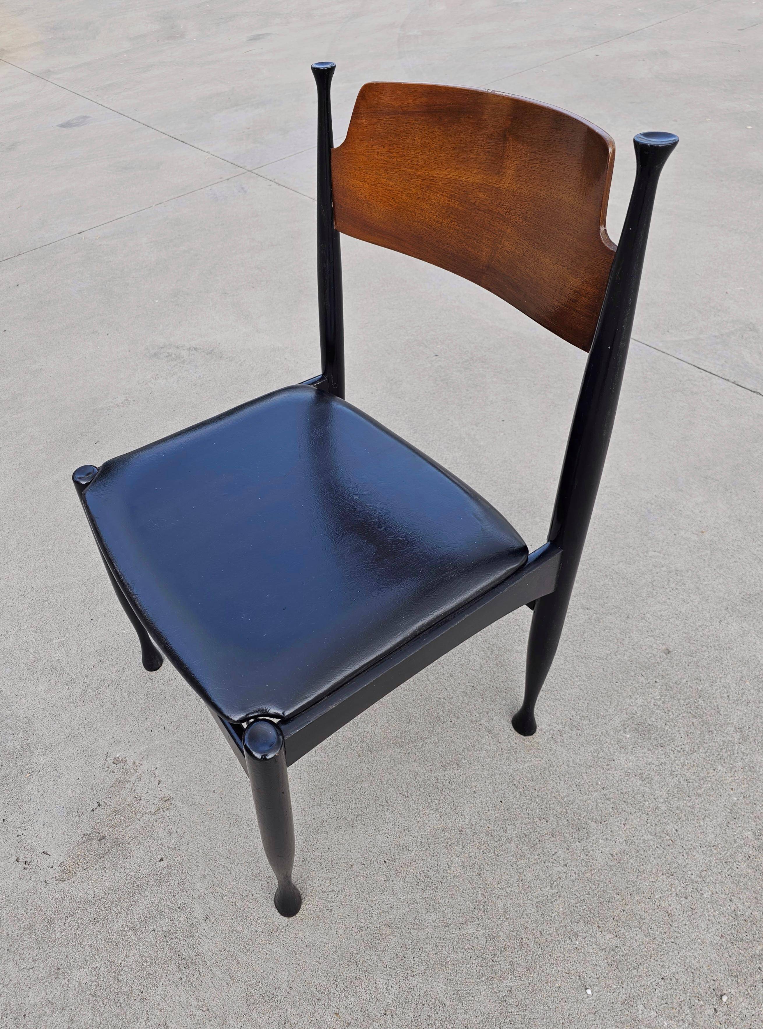 Set of 4 Mid-Century dining chairs by Paolo Buffa, 1960s.