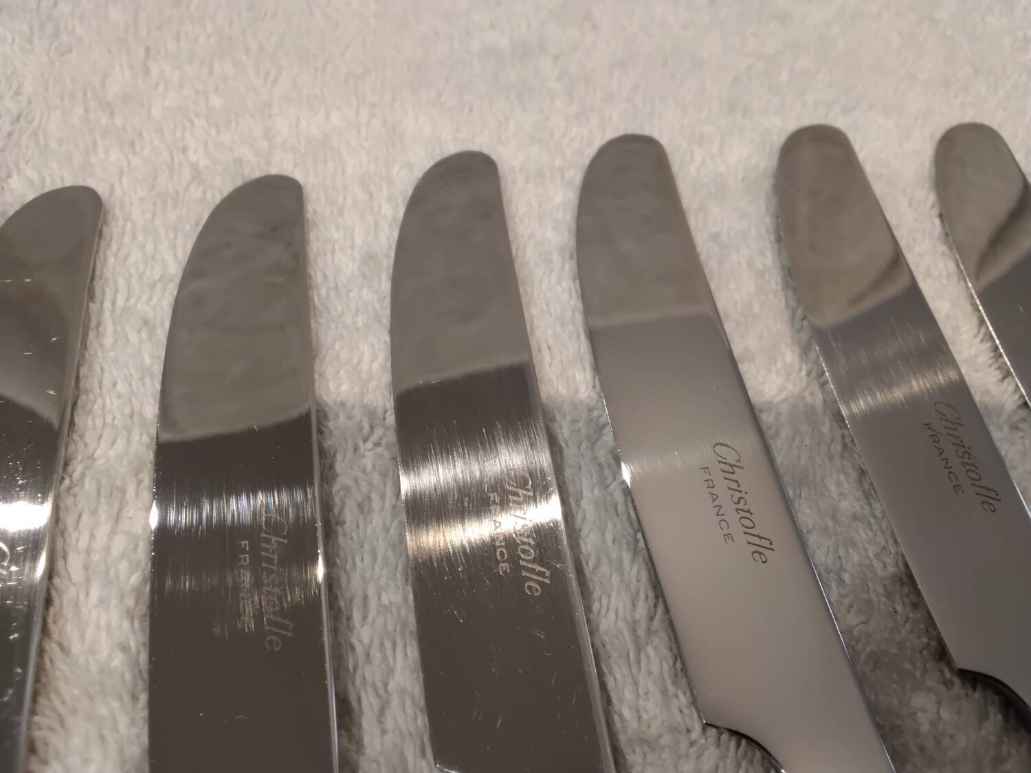 12 silver-plated dessert knives by Christofle Concorde, 19cm